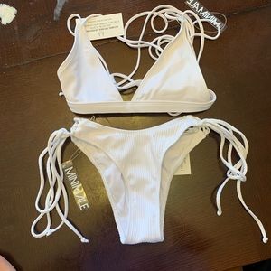 Minimale Animale White Bikini Set